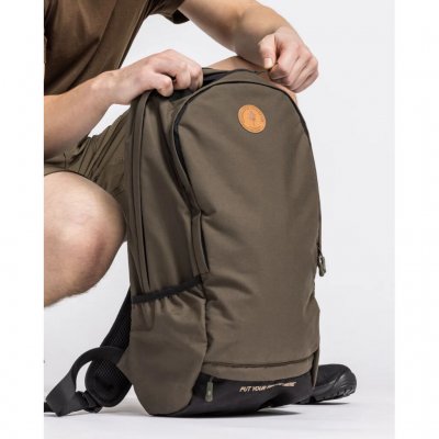 Pinewood Day Pack Ryggsäck 22 L Mörk Olive