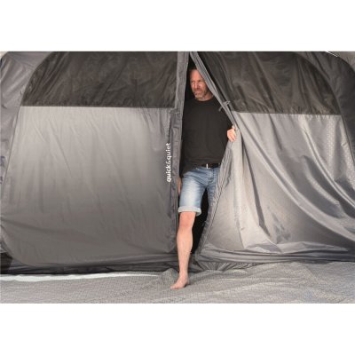 Outwell Nevada 4P sovkabin med Outwell Quick & Quiet dörr.