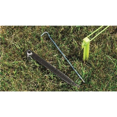 Färgmarkerade tältpinnar ger en enkel montering.