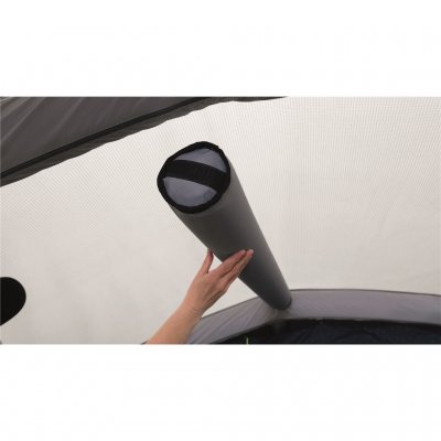 Längsgående luftkanaler för extra stabilitet på Outwell Knoxville 7SA Familjetält