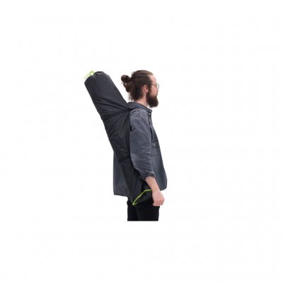 Bärväska ingår vid köp av Outwell Parton Windscreen för enkel förvaring och transport