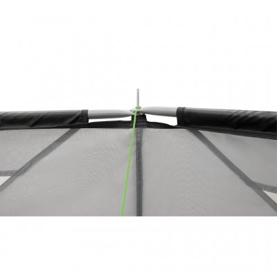 Överliggarna fästes på de 16 mm fjäderkopplade stålstängerna