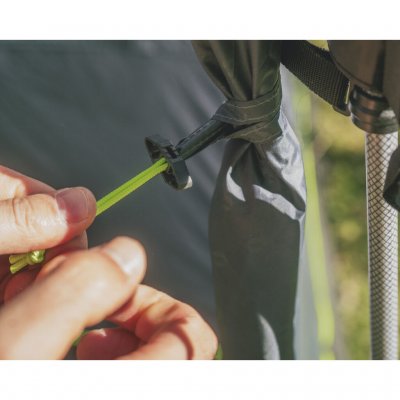 Kraftiga stormlinor ger bra stabilitet vid starkare vindar.