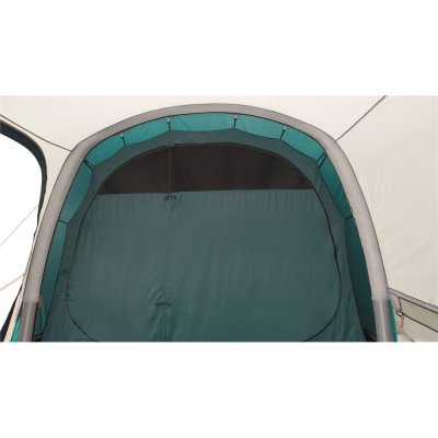 Sovkabin i Easy Camp Base Air 500 med dörren stängd.