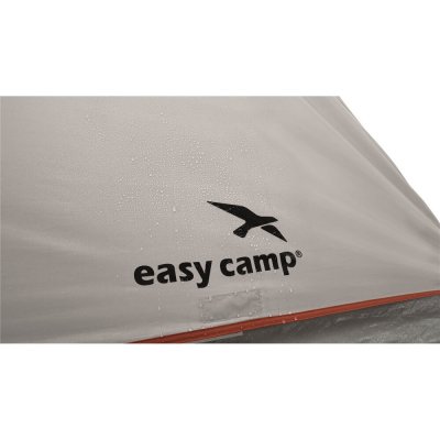 Helt vattentät duk och tejpade sömmar gör att Easy Camp Huntsville 600 klarar tuffare regnskurar.