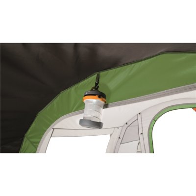 Lampkrok i taket på Easy Camp Palmdale 300.