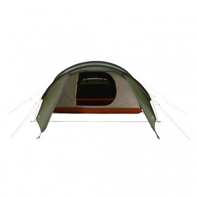 Pasvik 4 sett rakt framifrån med öppen dörr.