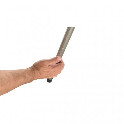 En kraftigare stålstång ger bra stabilitet på tarpen.