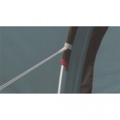 Tältsänger i aluminium och tältlinor med bra stabilitet.