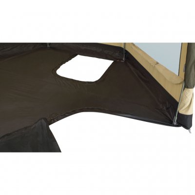 Golvet kan öppnas för blöta skor och för placering av kamin.