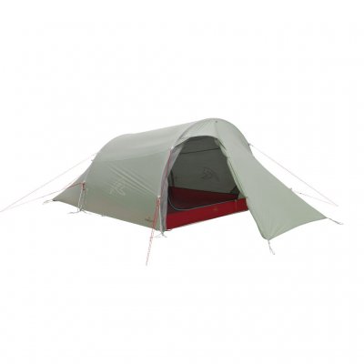 Robens Sprinter 3 LW tält med öppen dörr – visar myggnät vid sovkabinen för ventilation och skydd.