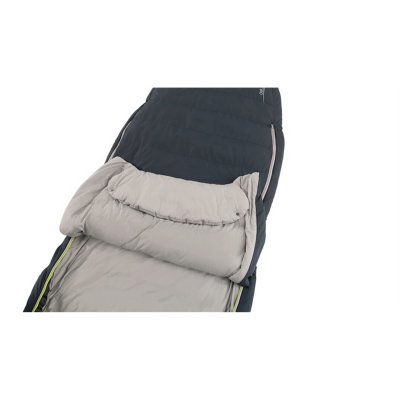 Dragkedjor på båda sidor gör att du kan öppna upp överdelen.