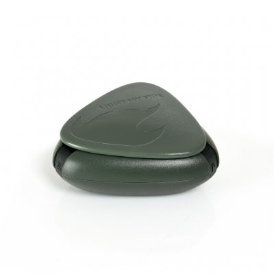 Ett kryddkar från Light My Fire. Kryddkaret är luft- och vattentätt, stöttåligt och har plats för tre olika kryddor i separata f