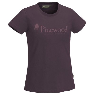 Mjuk och skön t-shirt i 100% bomull från Pinewood.