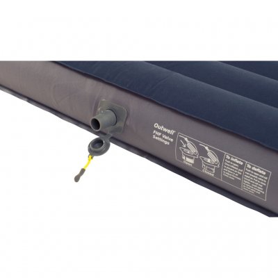 Adapter för vanliga madrasspumpar följer med.