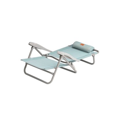 Strandstolen går även använda i liggande läge som solsäng.