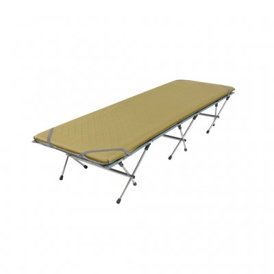 Outwell Outpost Tall tältsäng med liggunderlag på.