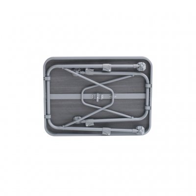 Hopfällt tar campingbordet liten plats