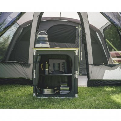 Köksbänk för camping. Underlättar matlagning på campingplatsen.
