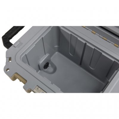 Ladda i med kylklampar eller is för att hålla varorna kalla.