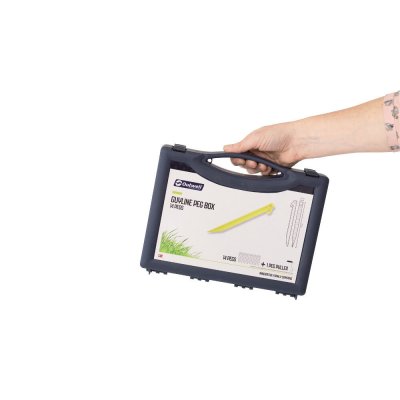 Tältpinnarna är enkla att bära med och förvara tack vare lådan.