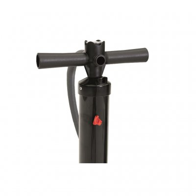 Ett kraftigt hantag på tältpumpen.