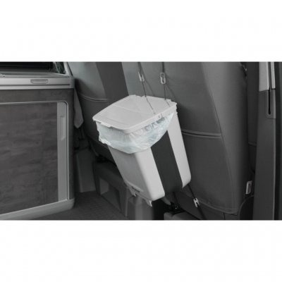 Utfälld har den en volym på 9L