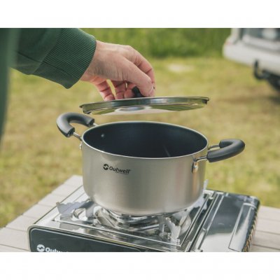 Gryta med nonstick för camping. Fungerar på gasspis, vanlig spis och induktion.