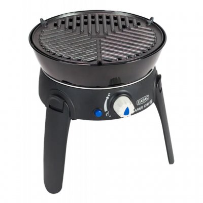 Grillen har en grillplatta.