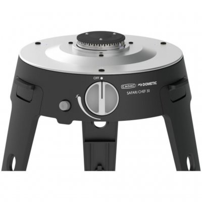 Brännare på 1800W ger en effektiv grillning.