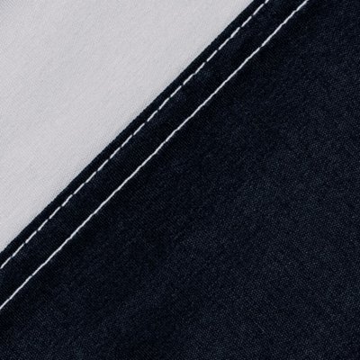 Tyget är tåligt men lätt, Weathershield™ Pro material är beprövat i olika miljöer