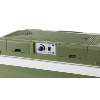 Kylboxen kan kyla innehållet ned till 18°C under yttertemperatur eller värma det till ca 50°C.