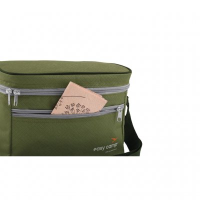 Kylväskan har en sidoficka med blixtlås.