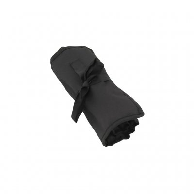 Besticken kommer i ett fodral som smidigt kan rullas ihop.