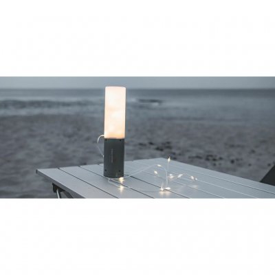 Inbyggd 9 m ljusslinga som skapar stämning.