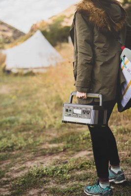Goal Zero Yeti 500X är lätt att bära med sig på fältet