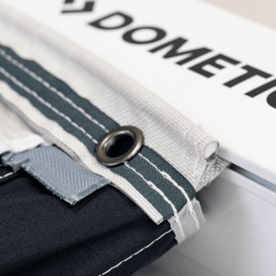 Dubbla kederlisten gör att den både passar husvagnar och husbilar