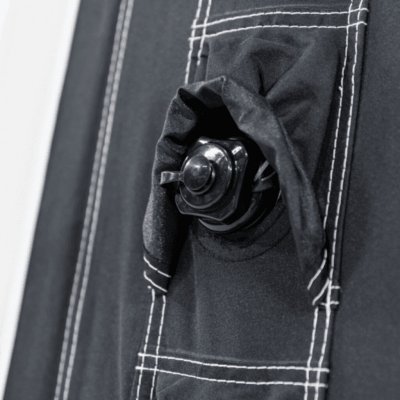 Endast en ventil för att pumpa upp hela förtältet.