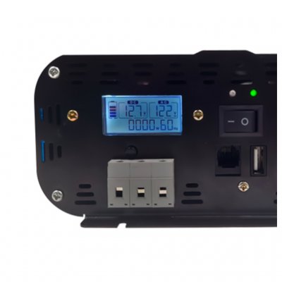 LCD display ger en tydlig bild över input och output från invertern.