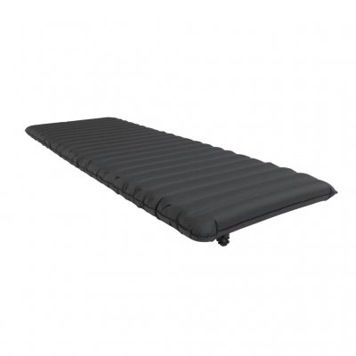 Luftmadrass i tåligt material perfekt för friluftslivet.