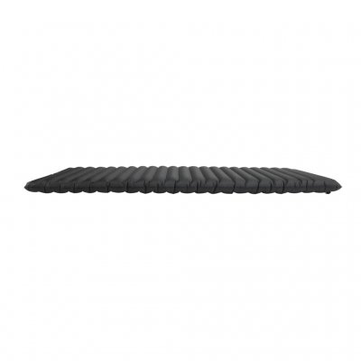 Mycket tålig och packvänlig luftmadrass. Horisontella kanaler ger en bättre viktfördelning. 