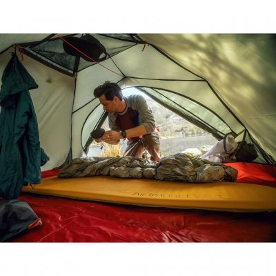 Liggunderlag för fjällvandring, jakt/fisketuren eller andra aktiviteter som kräver låg vikt och slitstarka material.