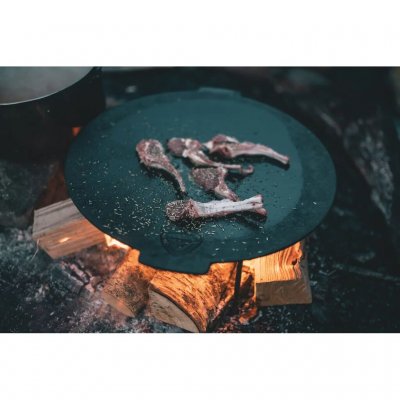 Stekhäll i gjutjärn för matlagning över öppen eld.