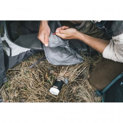 Madrasspumpen är perfekt att pumpa liggunderlag, luftmadrasser eller uppblåsbara möbler med.