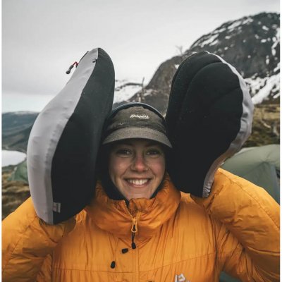 Stretchpolyestertyg som är mjukt mot huden.