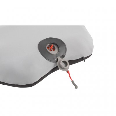 Robens Peak Valve-ventil med backventilfunktion som ger perfekt luftflöde.