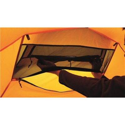 Ventilationen justeras enkelt inifrån tältet.