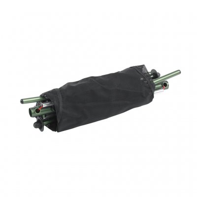 Stolen tar liten plats i packningen när den fälls ihop.