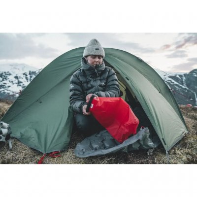 Drybag som även kan användas som pump för uppblåsbara liggunderlag.