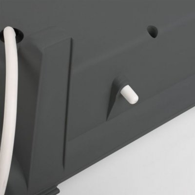 Utrustad med tippskydd